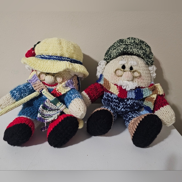 Jean Greenhowe's Knitted Grandpa and Grandma Plush Toys - Picture 1 of 9